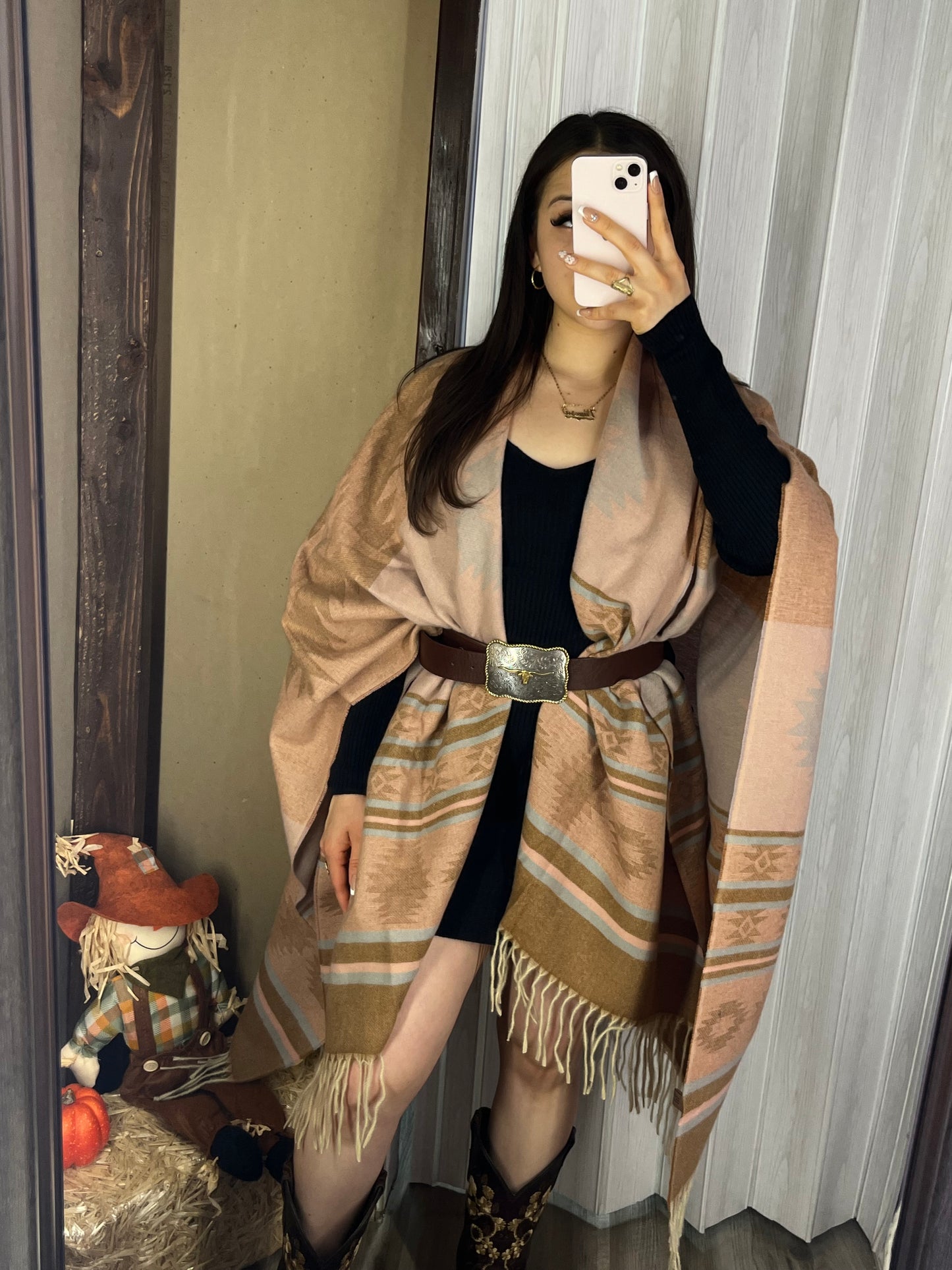 Erika Aztec Print Shawl (Beige)